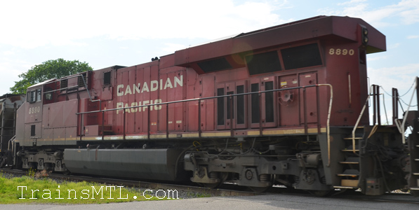 Locomotive CP8890 left side / coté gauche